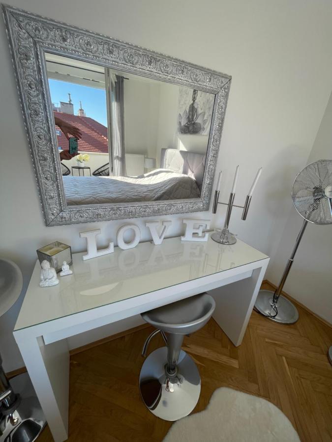Budacastle Panoramic Luxurious Family Apt, Free Parking Included Appartement *
