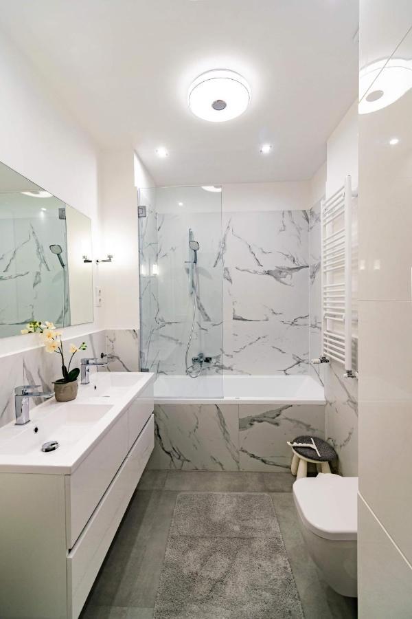 Budacastle Panoramic Luxurious Family Apt, Free Parking Included Appartement Budapest