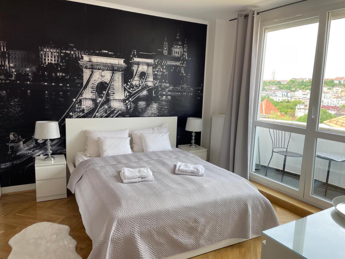 Budacastle Panoramic Luxurious Family Apt, Free Parking Included Apartment Budapest
